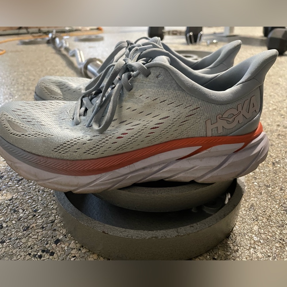 Womens Hokas!